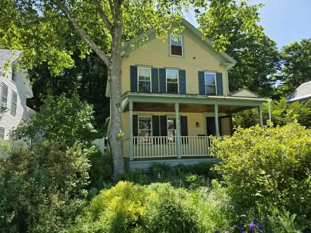 65 Cedar Street Brattleboro VT 05301