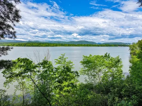 185 Holmes Lane Shoreham VT 05770
