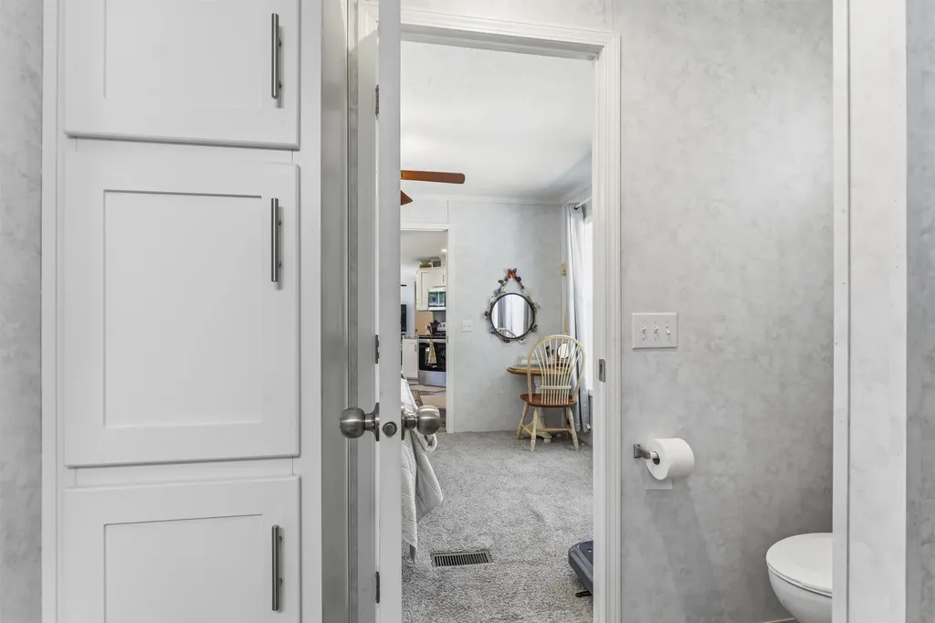 11 Daisy Drive Pittsfield NH 03263
