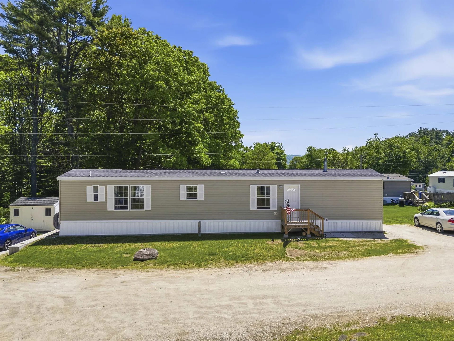 11 Daisy Drive Pittsfield NH 03263