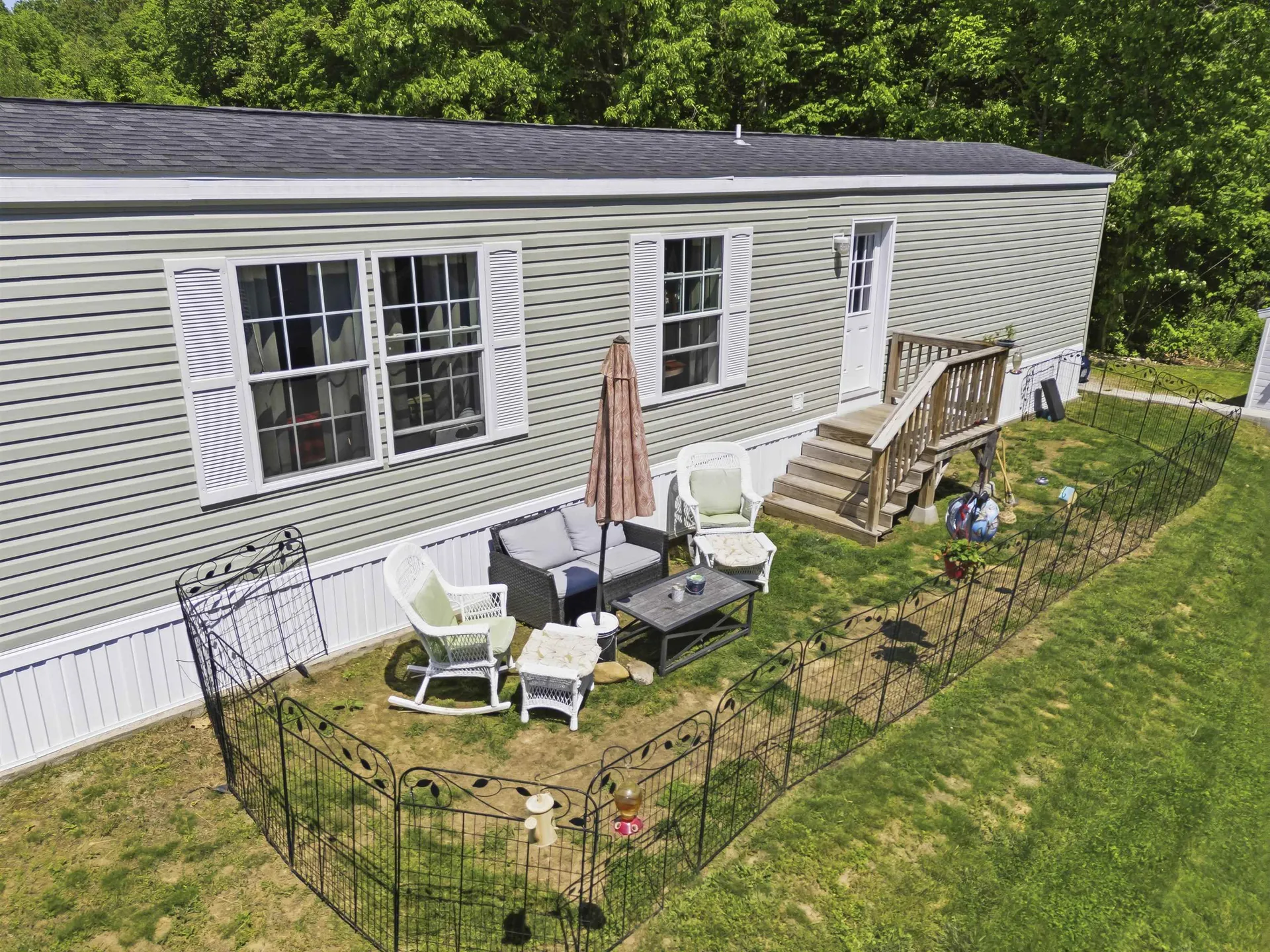 11 Daisy Drive Pittsfield NH 03263