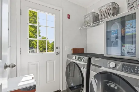 11 Daisy Drive Pittsfield NH 03263