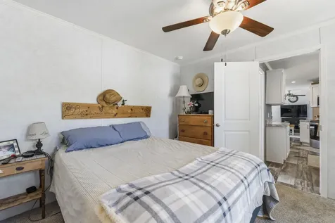 11 Daisy Drive Pittsfield NH 03263