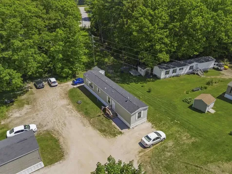 11 Daisy Drive Pittsfield NH 03263