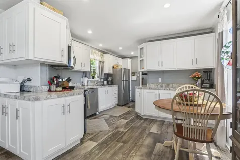 11 Daisy Drive Pittsfield NH 03263