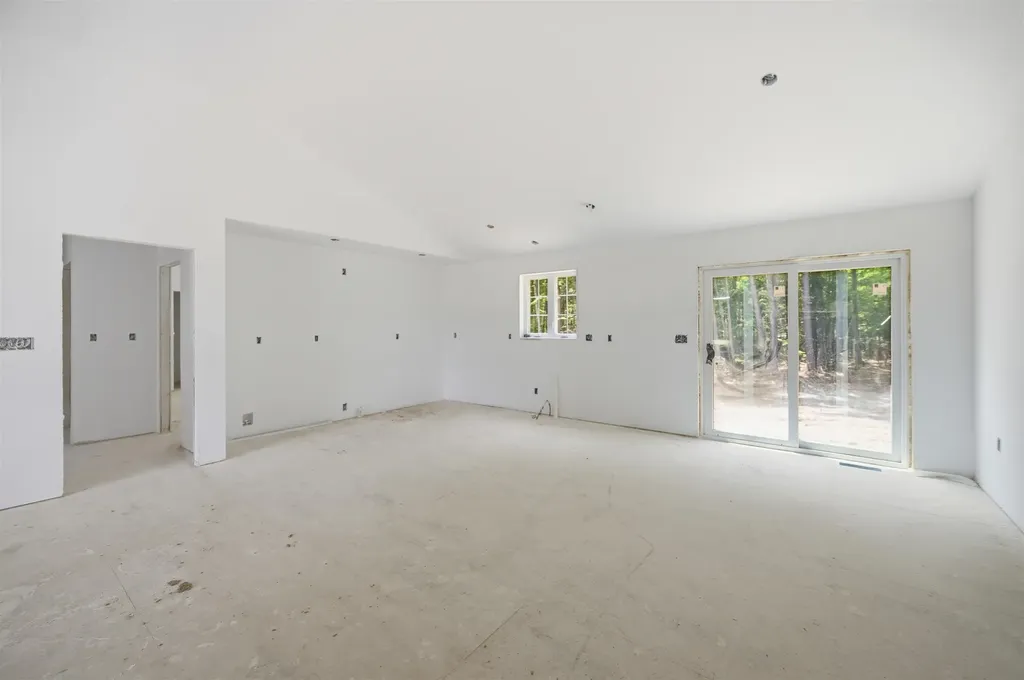 19 Bald Hill Road Raymond NH 03077