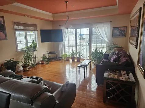 7 F Street Hampton NH 03842