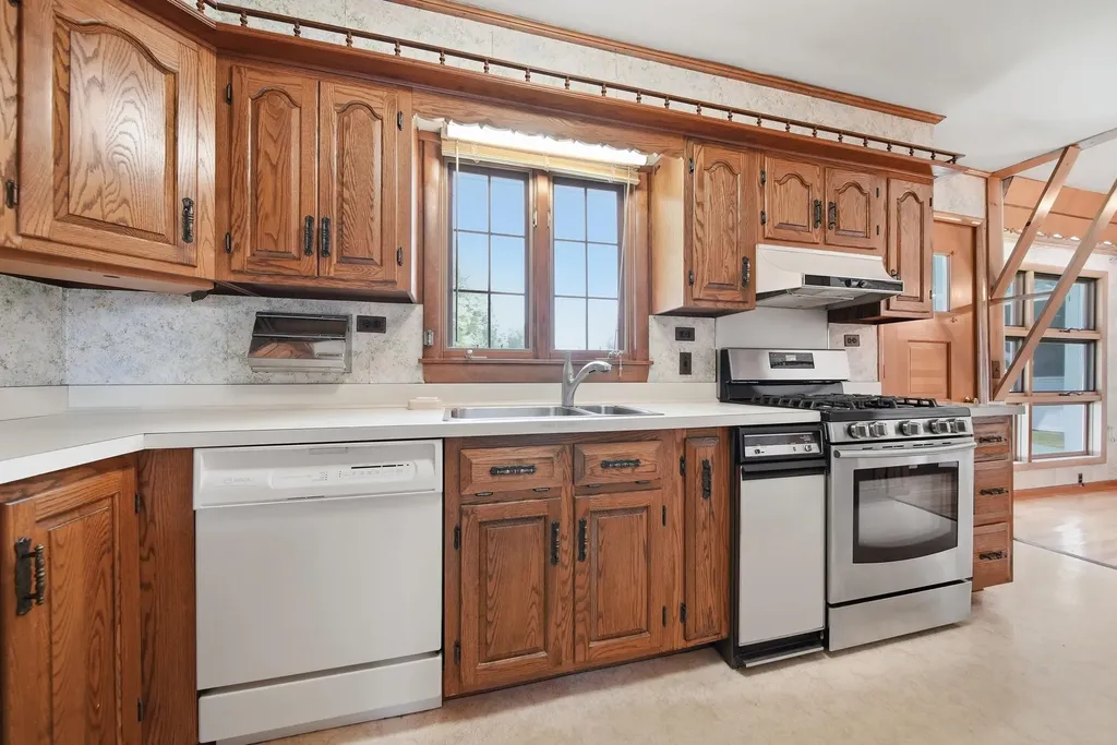 434 Cilley Road Manchester NH 03103