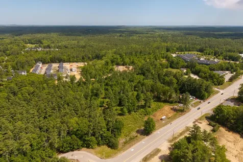 555 Calef Highway Barrington NH 03825