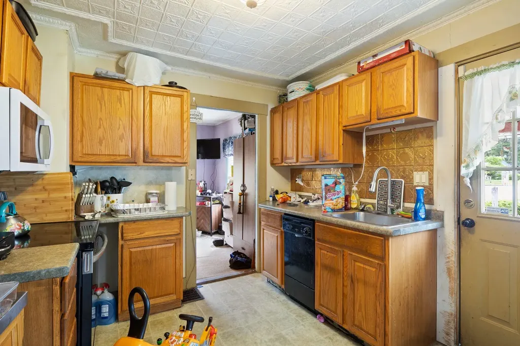 80 Chestnut Hill Road Rochester NH 03867