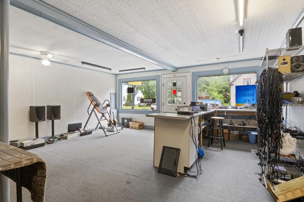 80 Chestnut Hill Road Rochester NH 03867