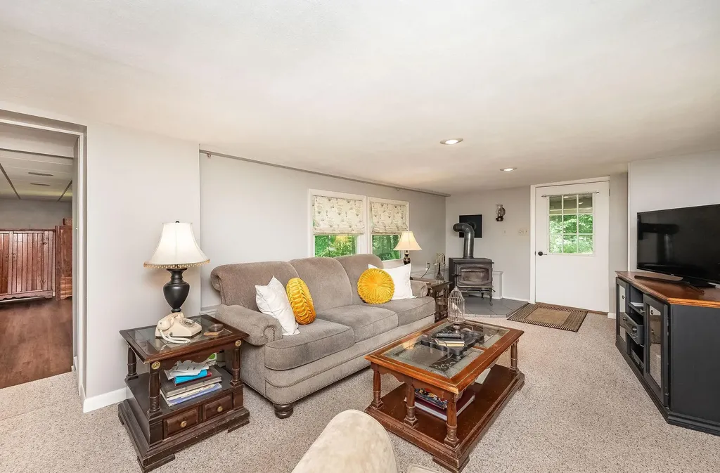 67 Dry Hill Road Rochester NH 03867