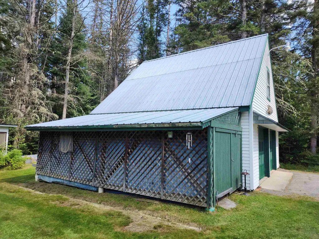500 Colebrook Road Errol NH 03579