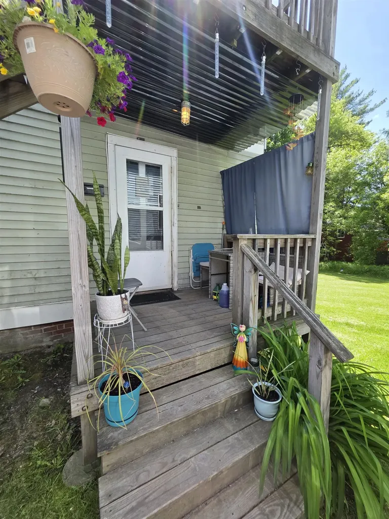 6 Pine Street Lebanon NH 03766
