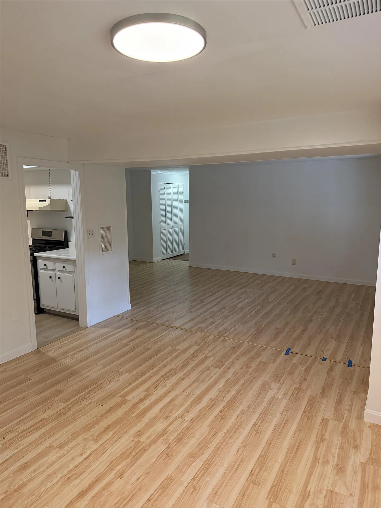 2 Louisburg Square Nashua NH 03060