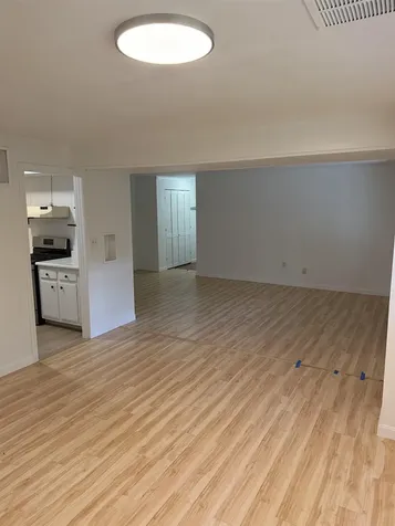 2 Louisburg Square Nashua NH 03060