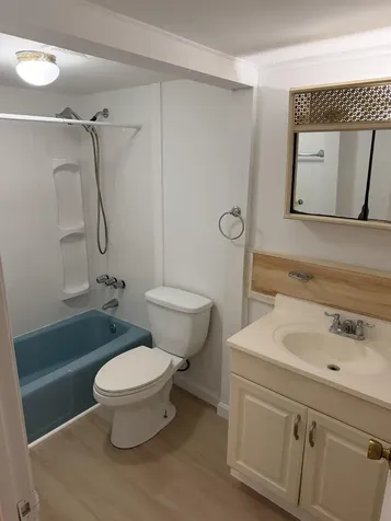 2 Louisburg Square Nashua NH 03060