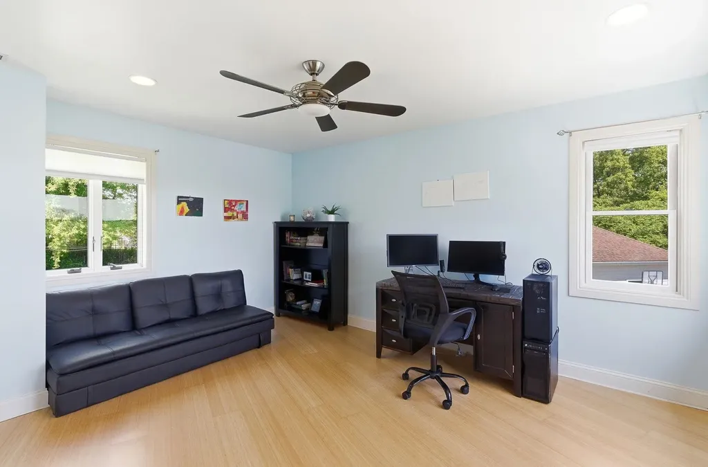 15 Chardonnay Terrace Bedford NH 03110