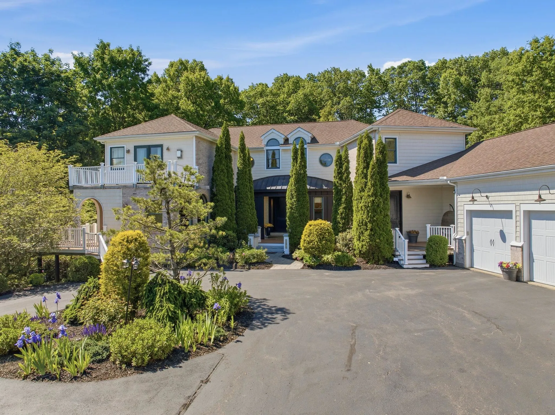 15 Chardonnay Terrace Bedford NH 03110