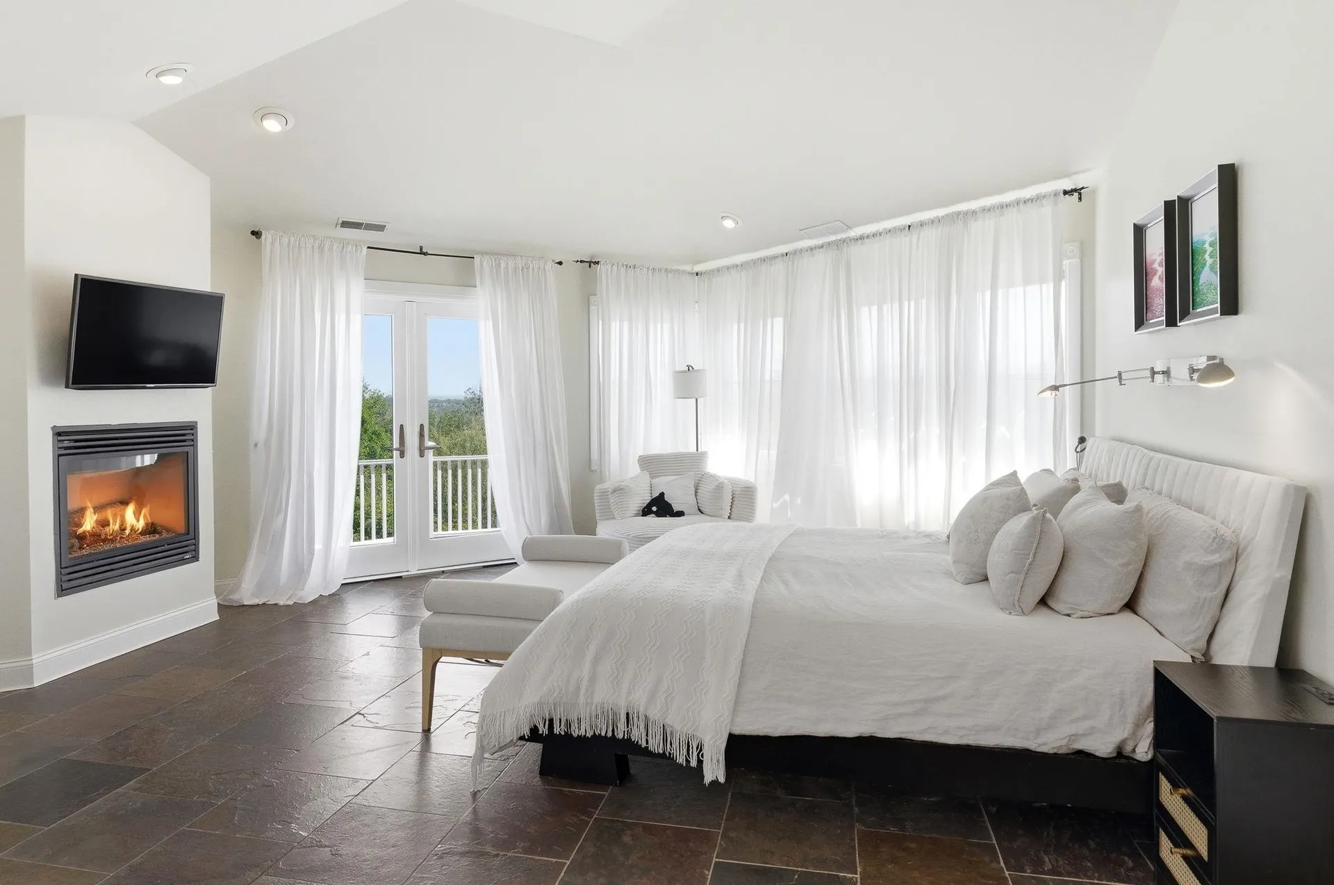 15 Chardonnay Terrace Bedford NH 03110