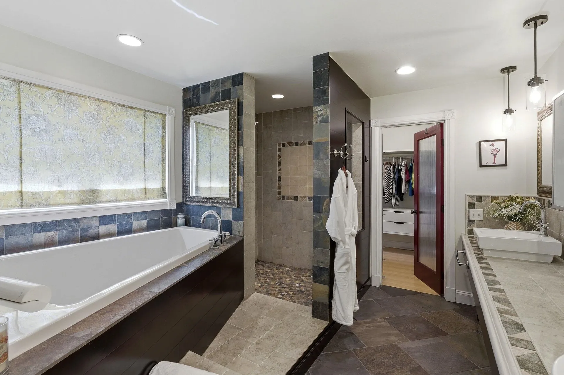 15 Chardonnay Terrace Bedford NH 03110