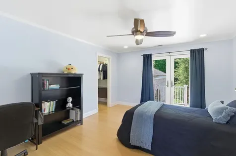 15 Chardonnay Terrace Bedford NH 03110