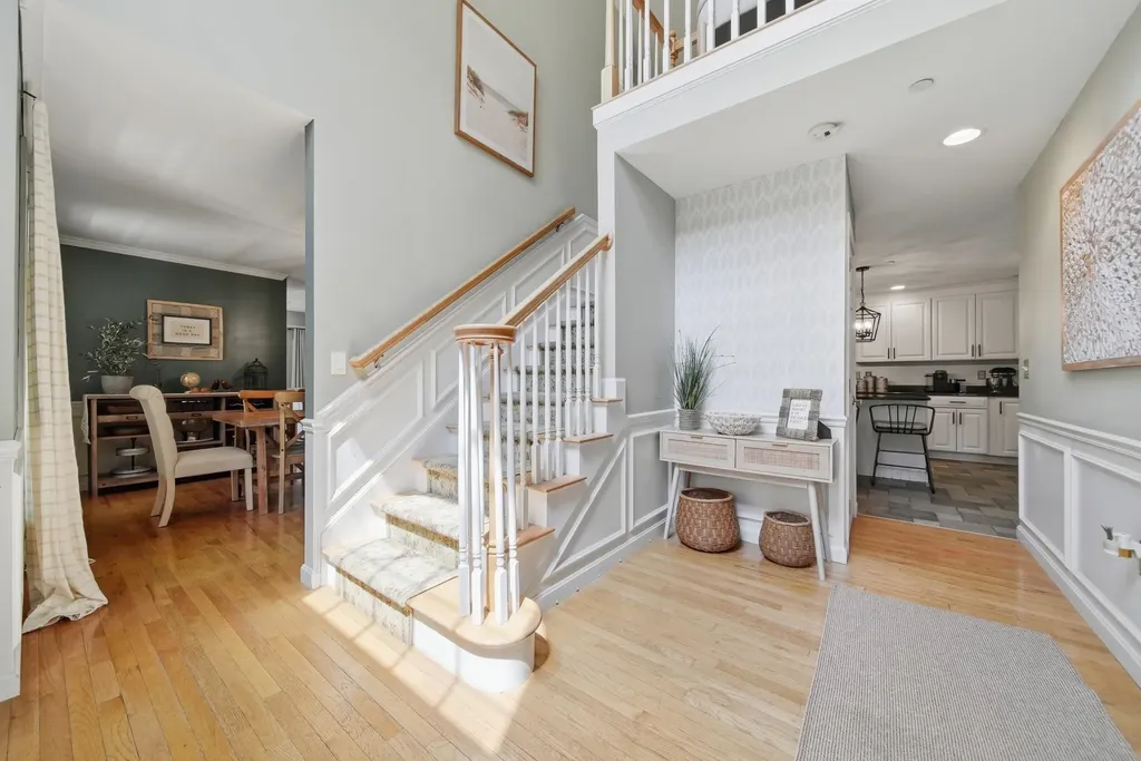 24 Gardensong Drive Hooksett NH 03106