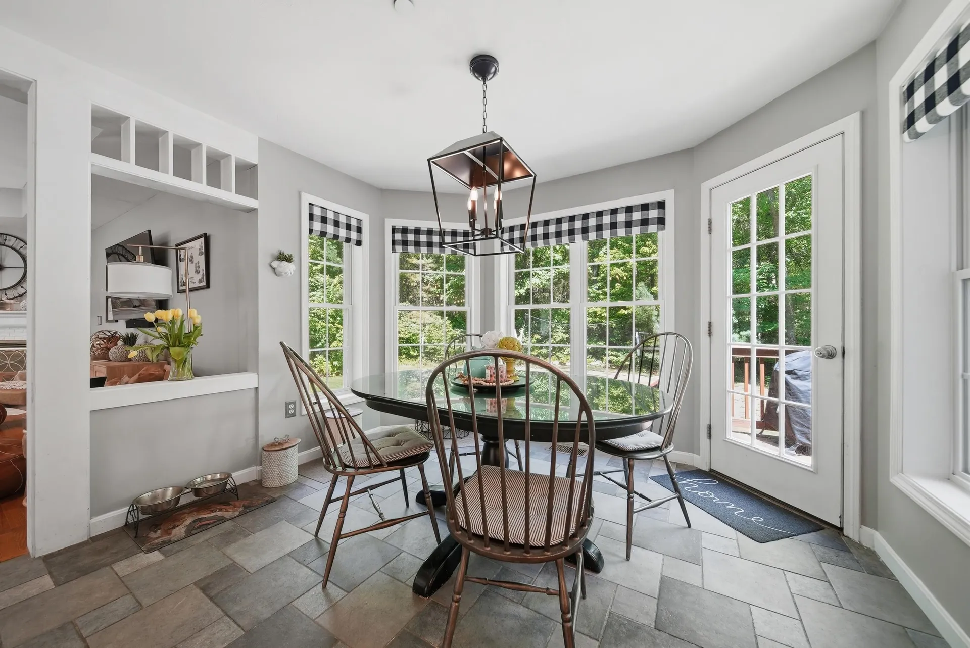 24 Gardensong Drive Hooksett NH 03106