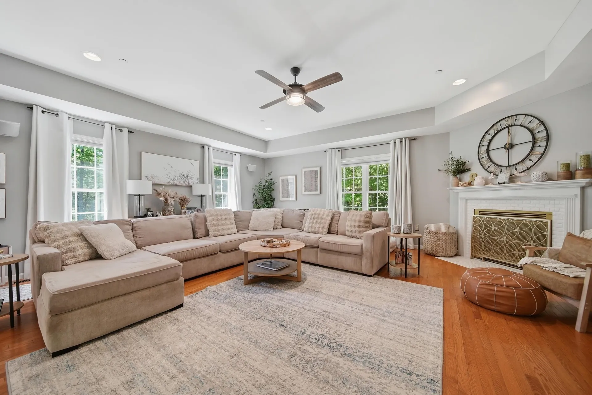 24 Gardensong Drive Hooksett NH 03106