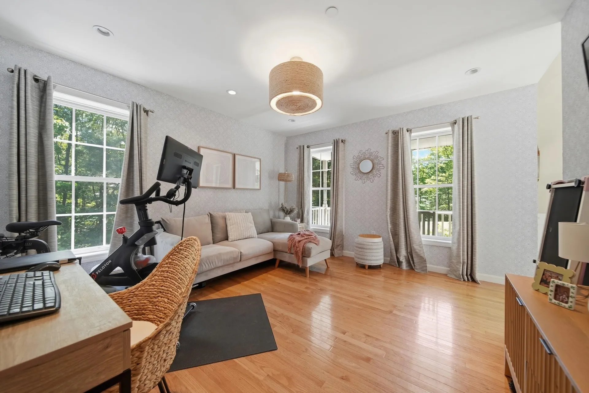 24 Gardensong Drive Hooksett NH 03106
