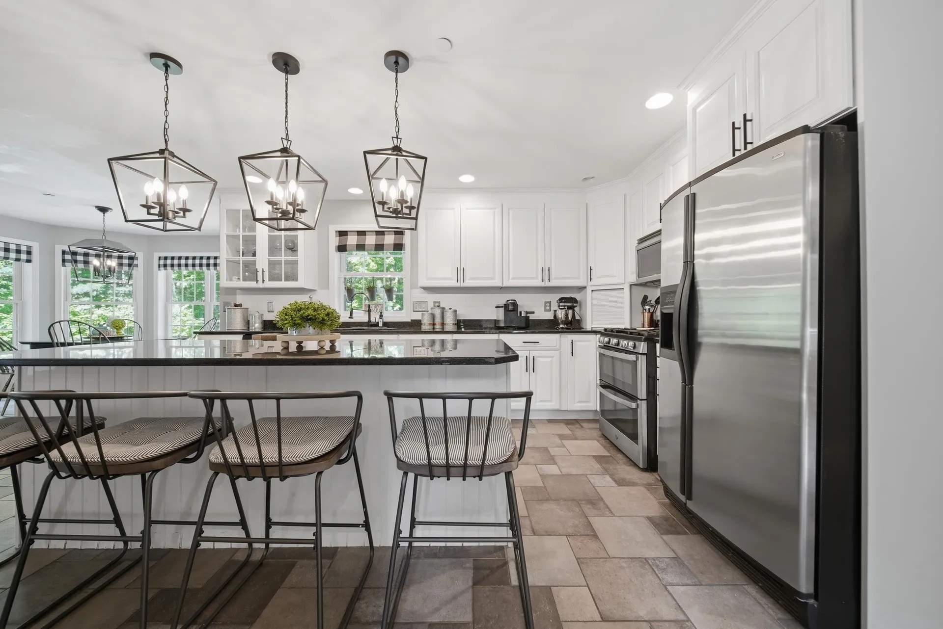 24 Gardensong Drive Hooksett NH 03106