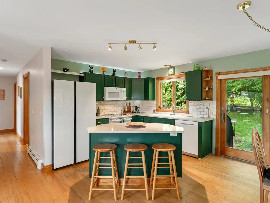 55 Maplewood Avenue Milton VT 05468