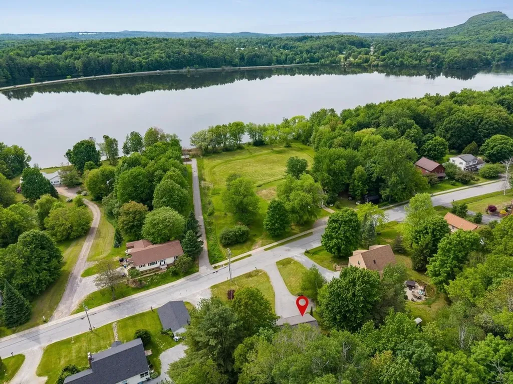 55 Maplewood Avenue Milton VT 05468