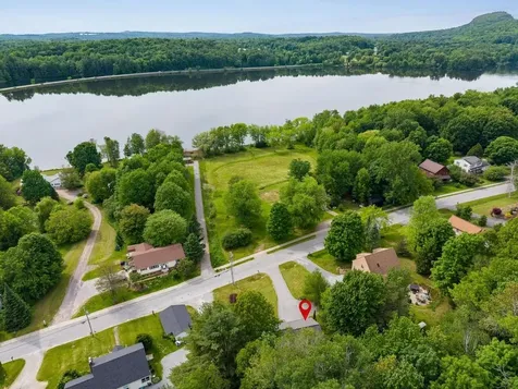 55 Maplewood Avenue Milton VT 05468