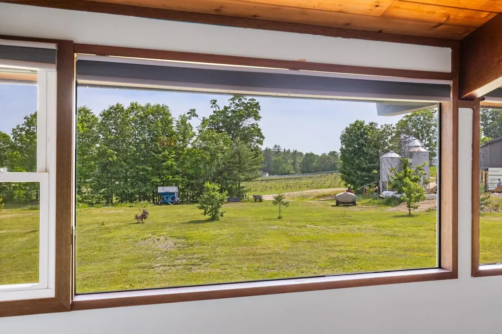 293 North River Road Lee NH 03861