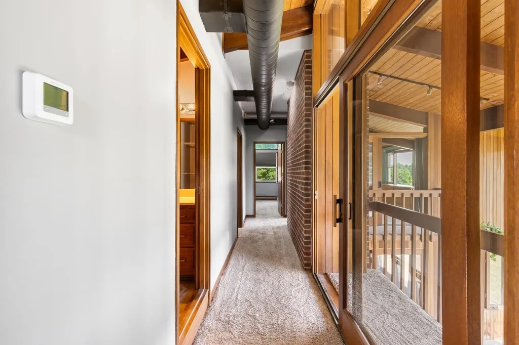 293 North River Road Lee NH 03861