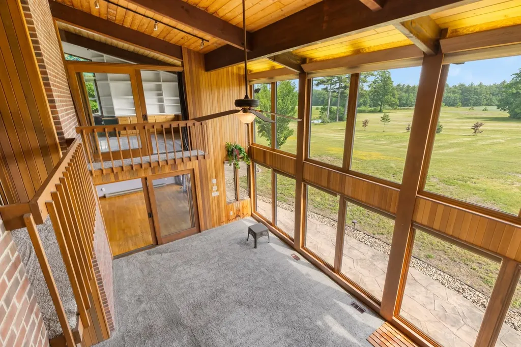 293 North River Road Lee NH 03861