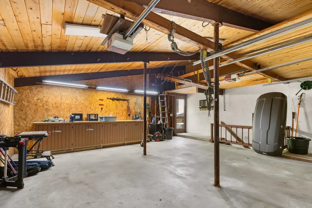 293 North River Road Lee NH 03861