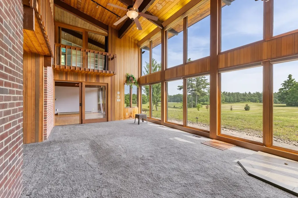 293 North River Road Lee NH 03861