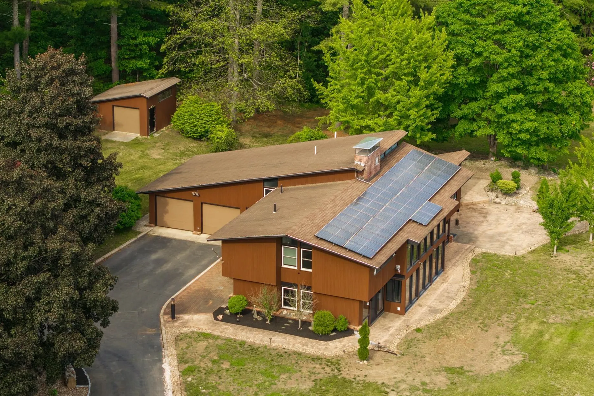 293 North River Road Lee NH 03861