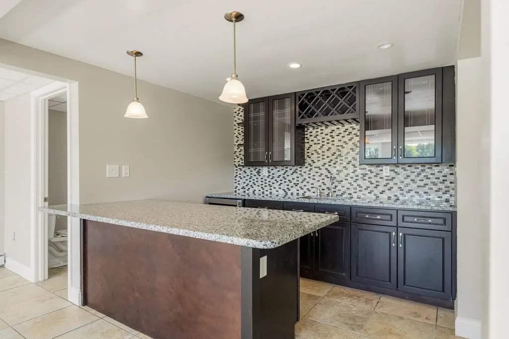 177 Spur Road Dover NH 03820