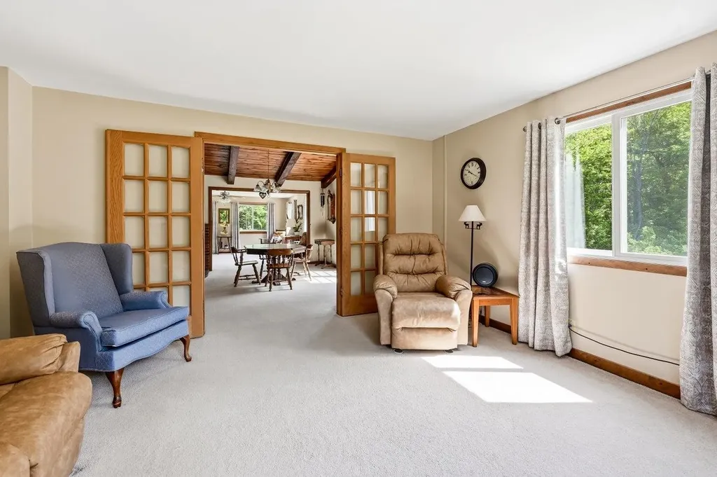 299 Middle Road Brentwood NH 03833