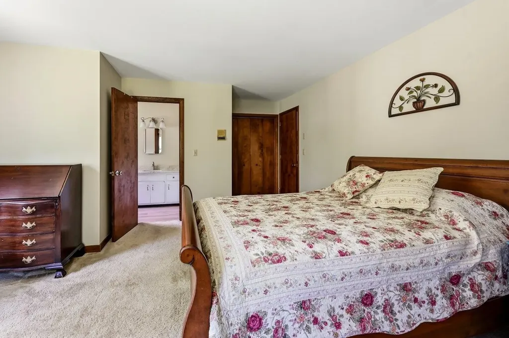 299 Middle Road Brentwood NH 03833