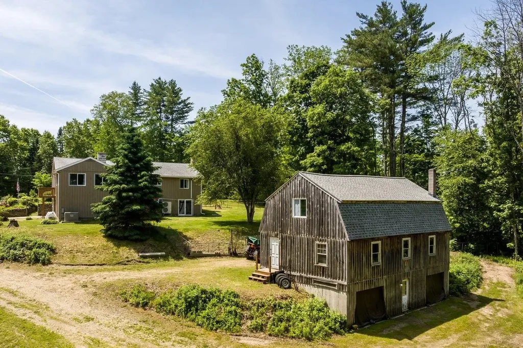 299 Middle Road Brentwood NH 03833