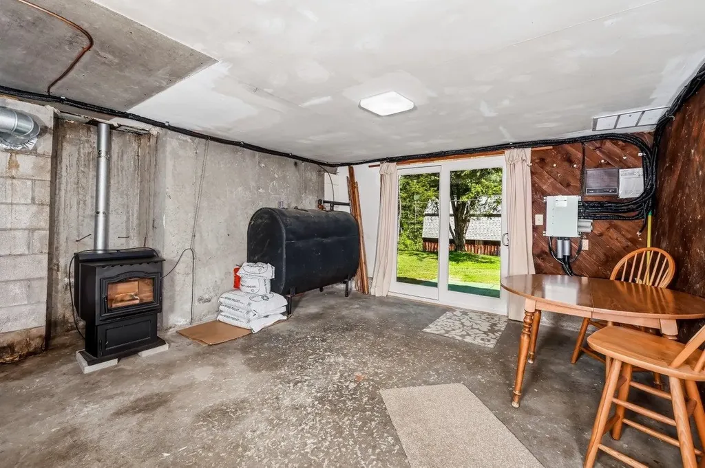 299 Middle Road Brentwood NH 03833