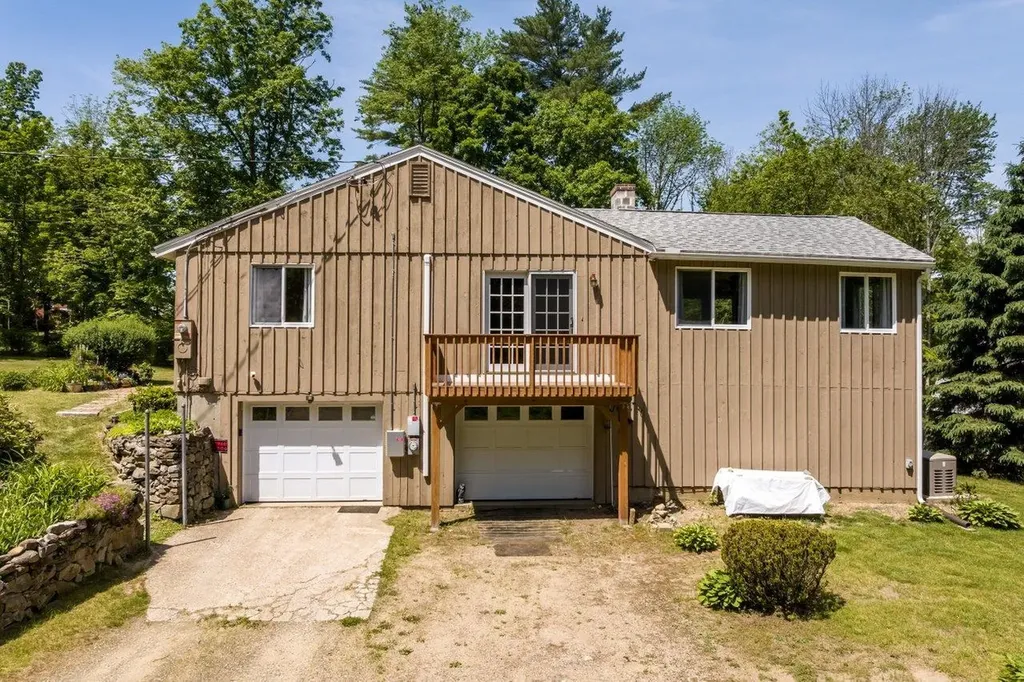 299 Middle Road Brentwood NH 03833
