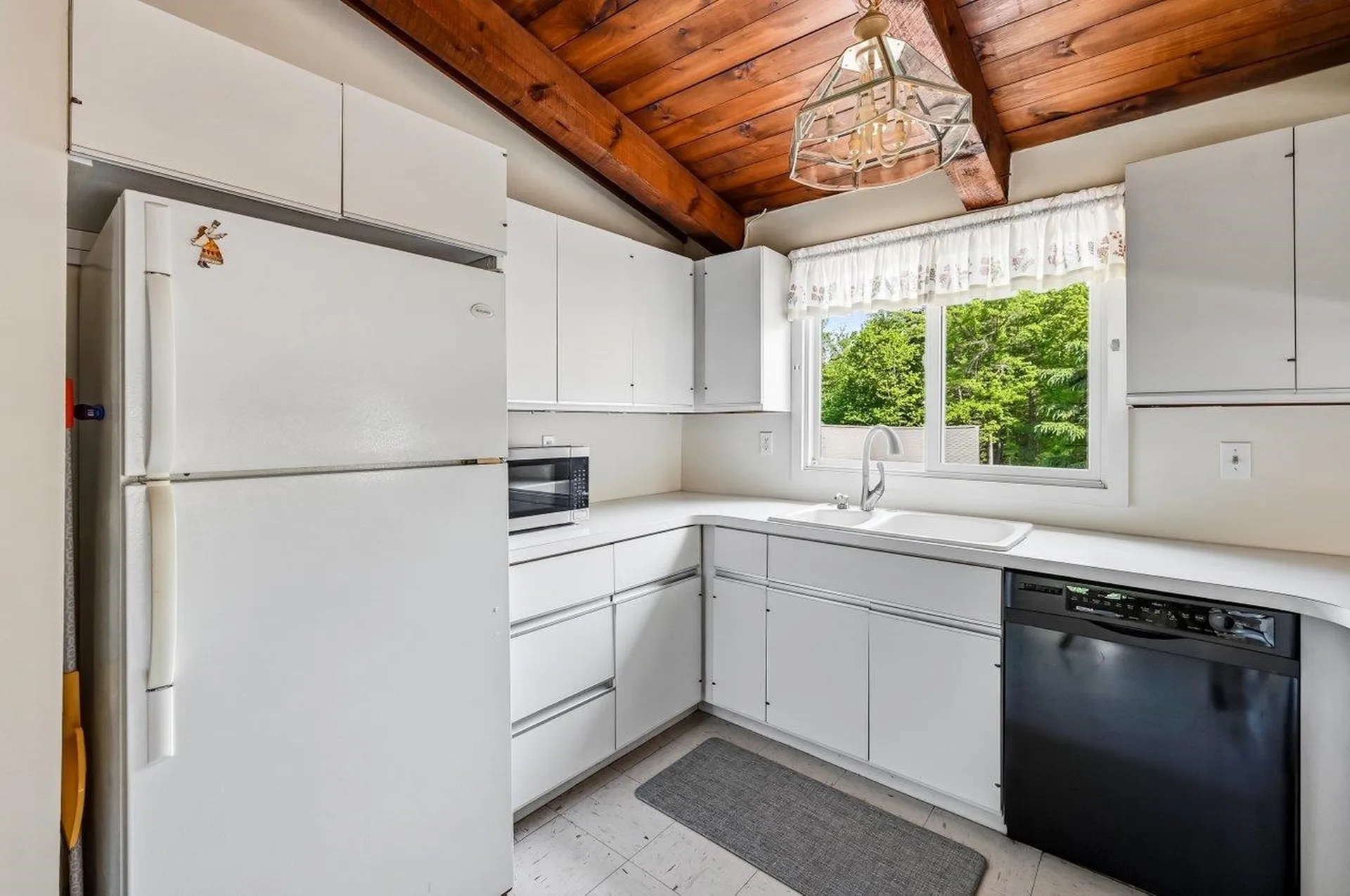 299 Middle Road Brentwood NH 03833