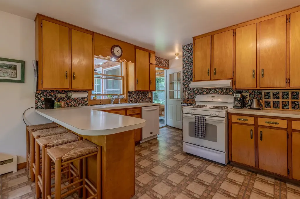 494 West River Road Londonderry VT 05155