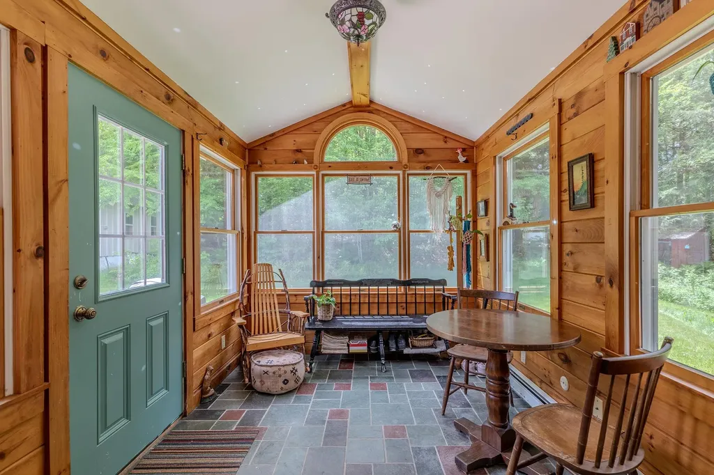 494 West River Road Londonderry VT 05155