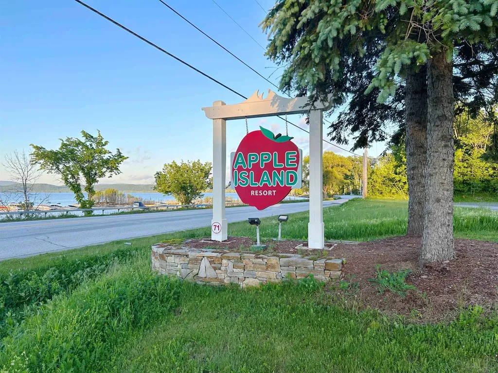 11 Eagle Lane South Hero VT 05486